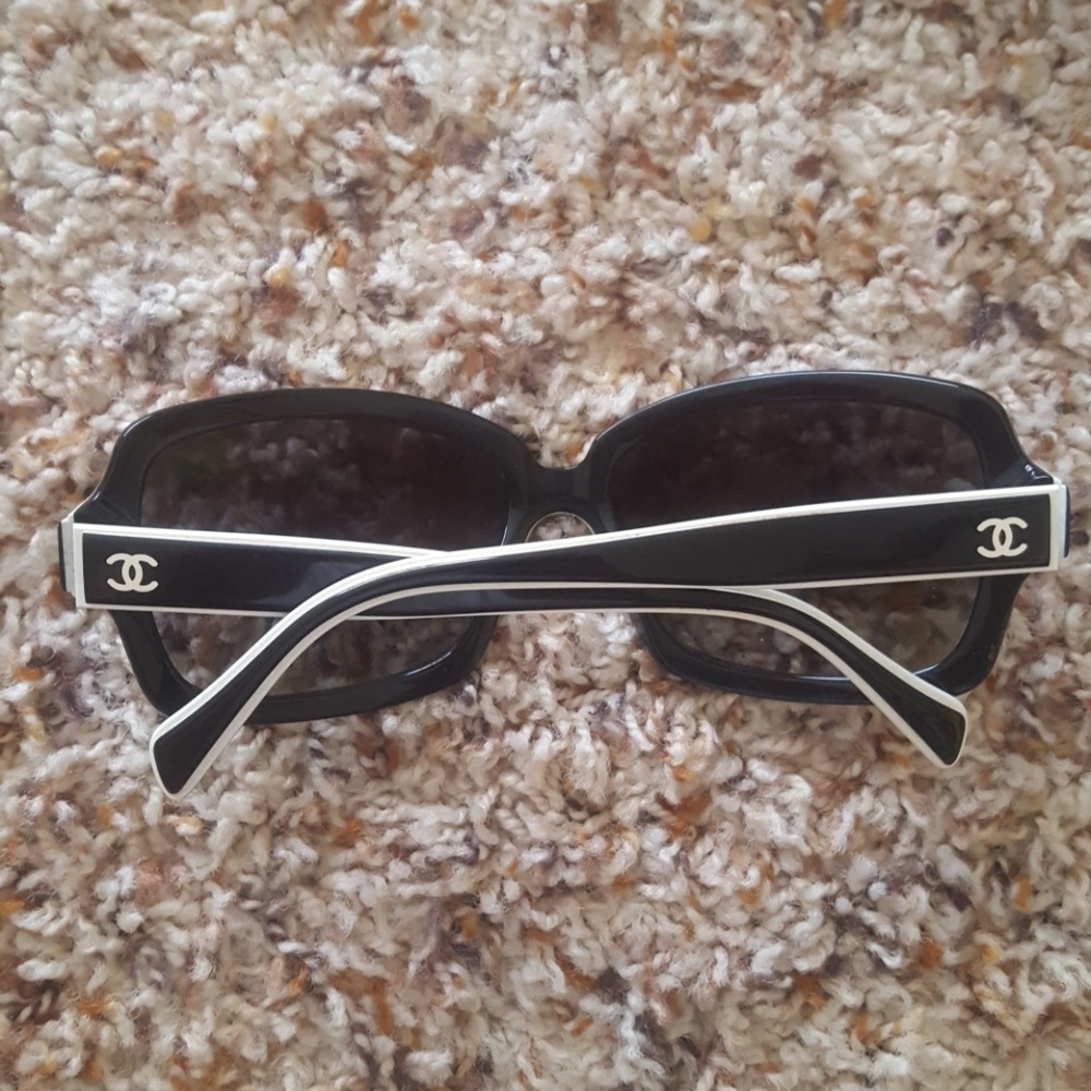 Chanel Authentic